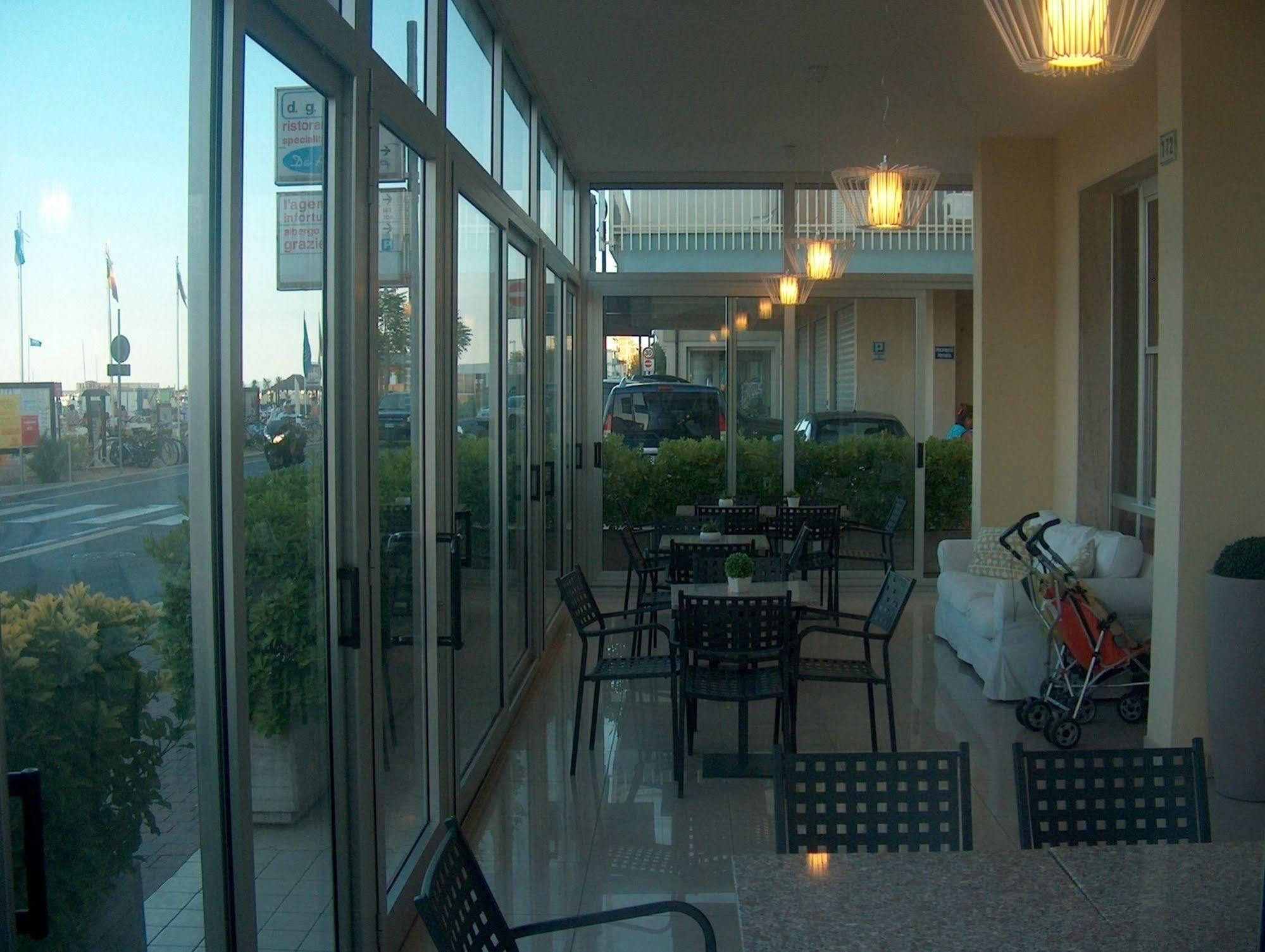 Hotel Trevi Bellaria-Igea Marina Exterior photo